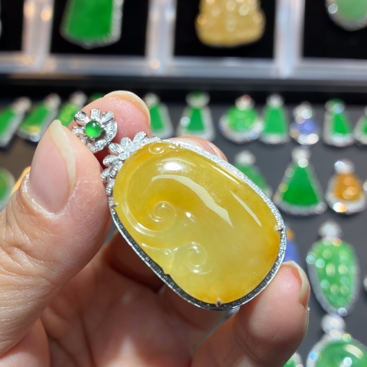 翡翠18K金镶嵌吊坠(不含链)翡翠