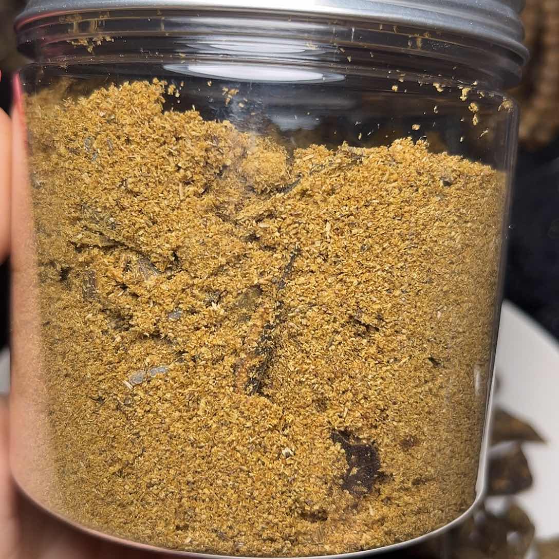 木莺歌绿锯粉边角料70克