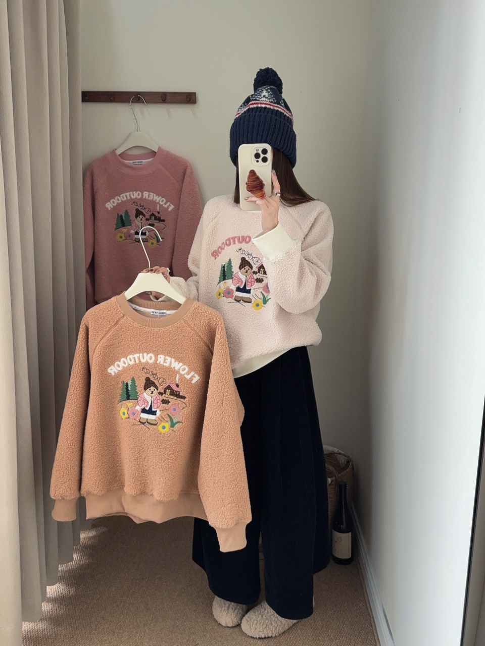 小雅姐姐  冬季加绒减龄刺绣小熊圆领螺纹卫衣KH19