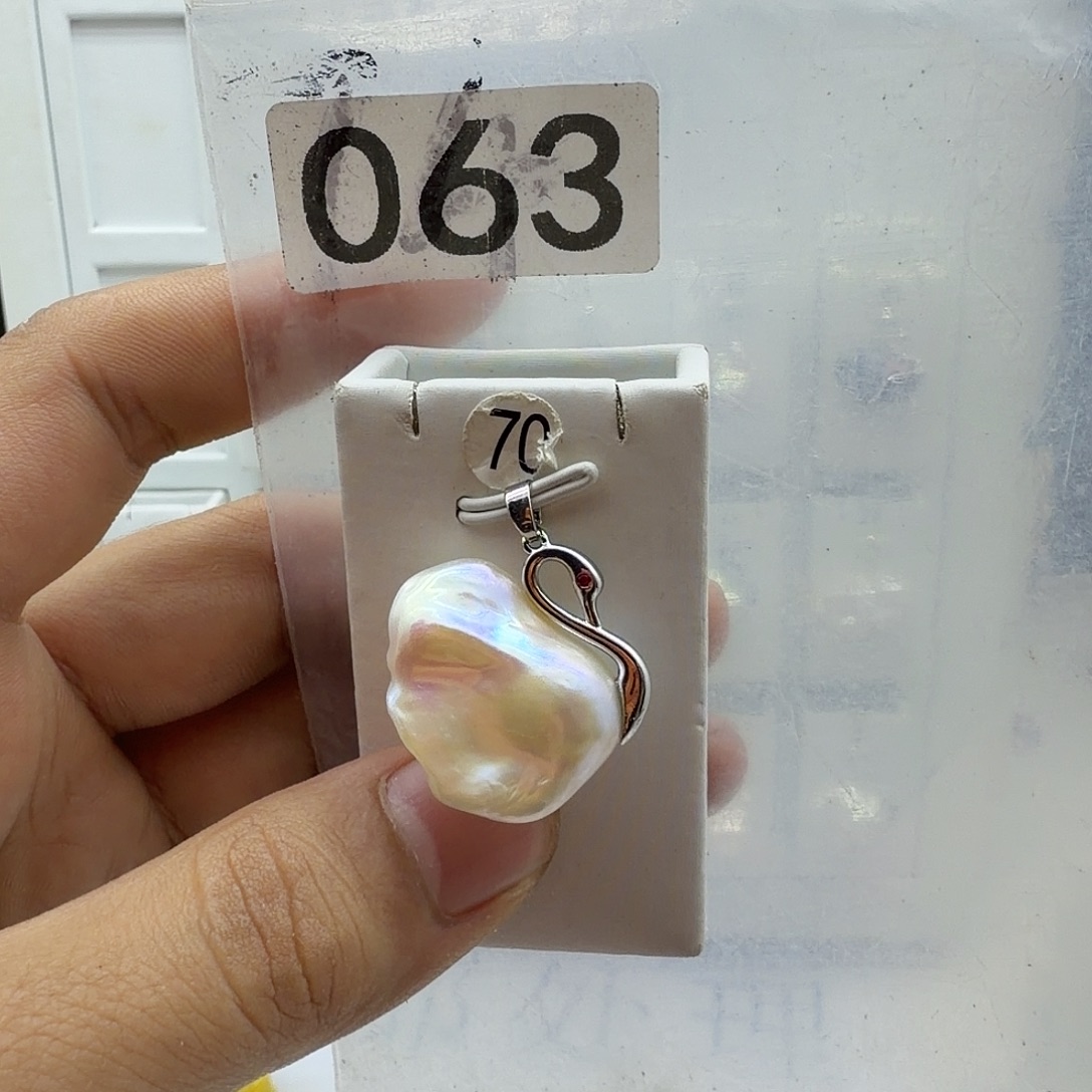 淡水珍珠颈饰合金