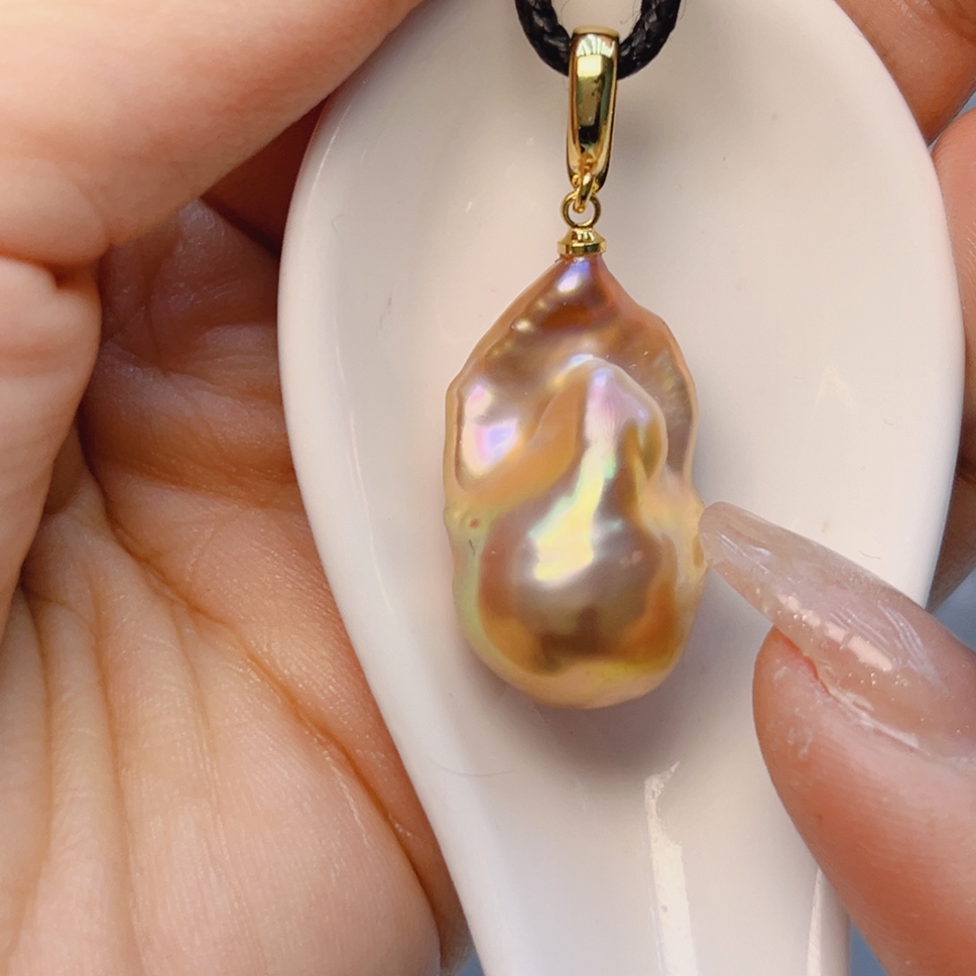 未镶嵌淡水珍珠颈饰