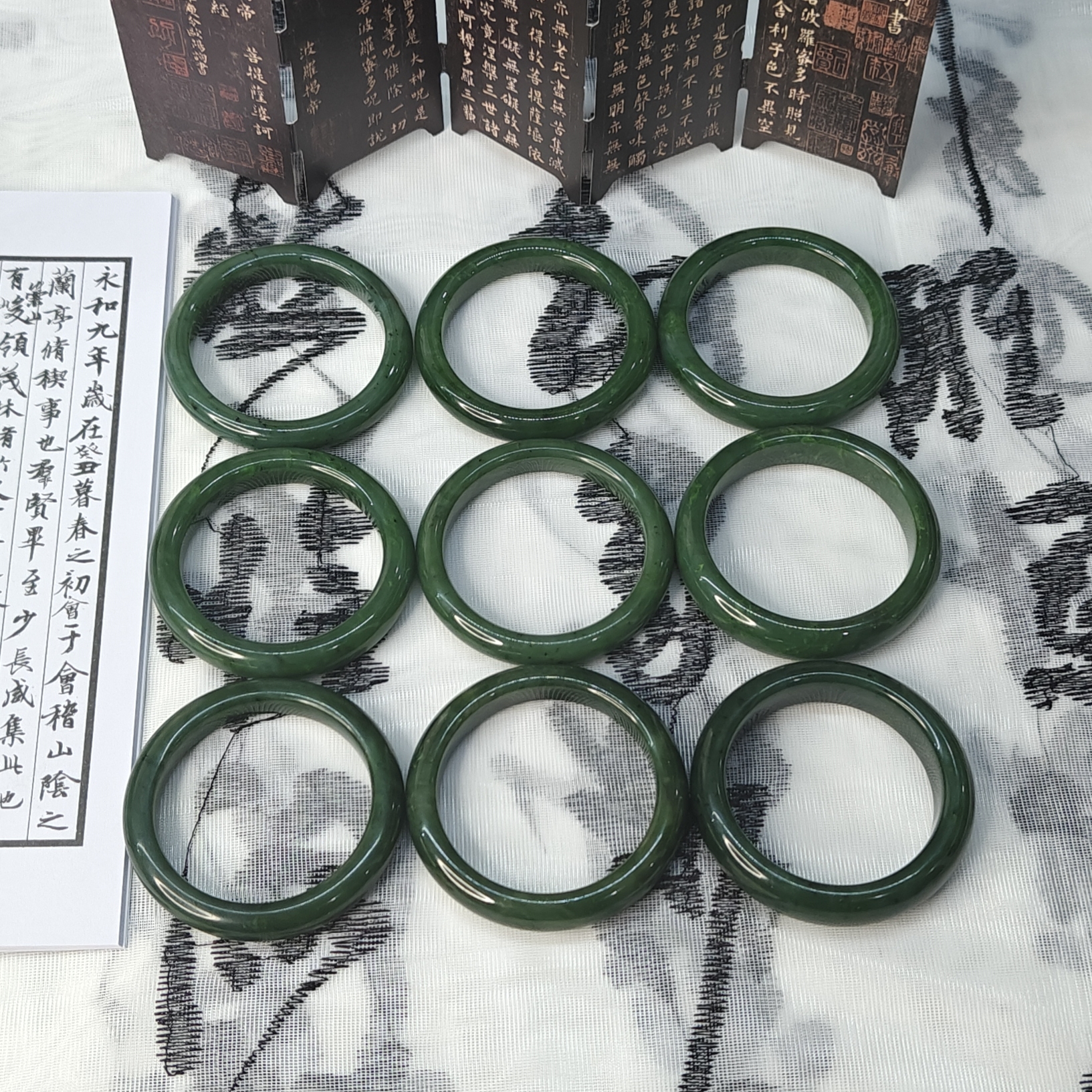 【温润和田碧】和田碧玉老料手镯多样性发其一（基地发货+证书+礼盒）