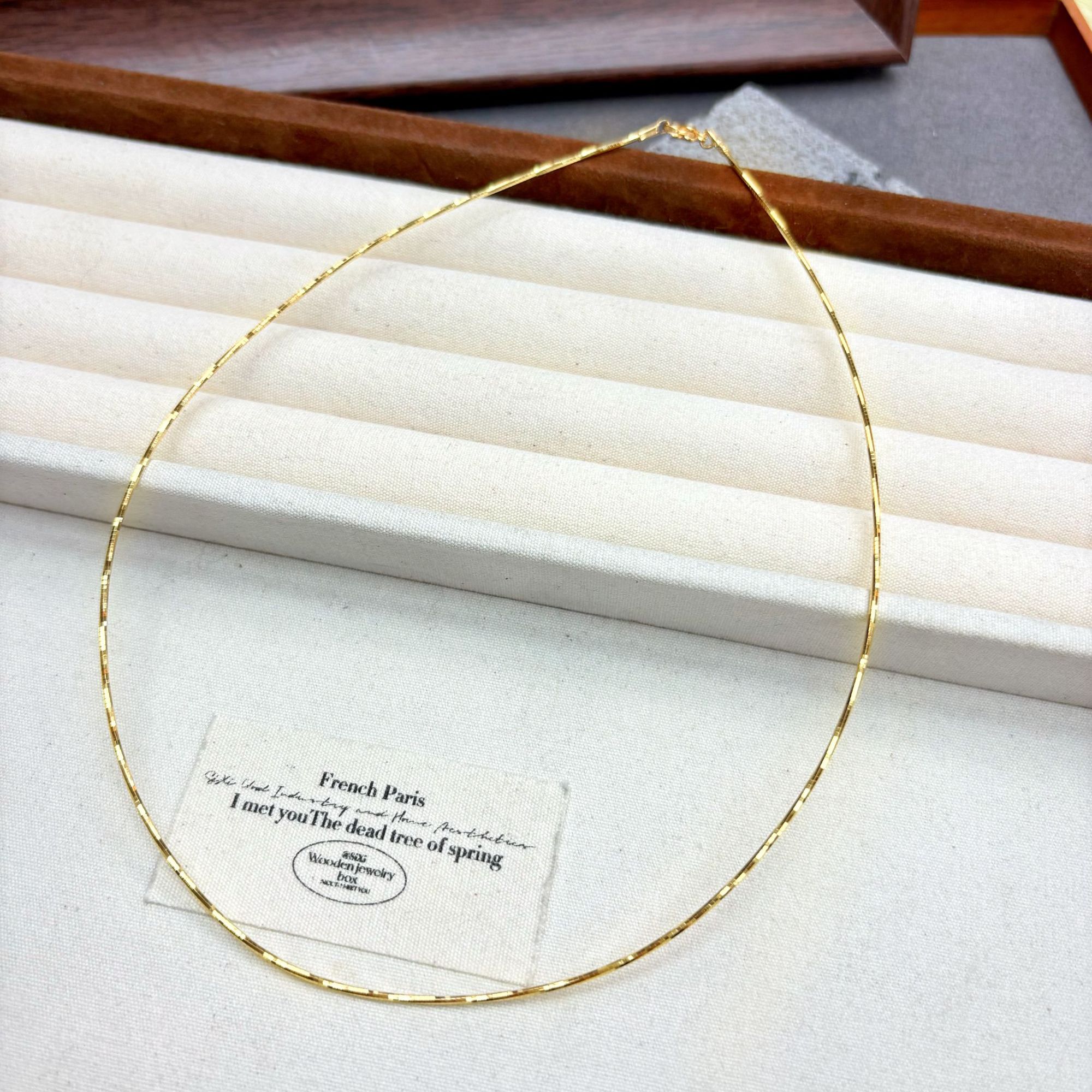 12135合金细版水波纹项圈B