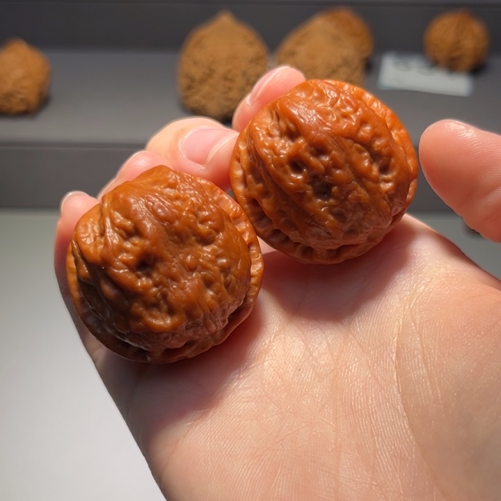 文玩核桃把件方墩652