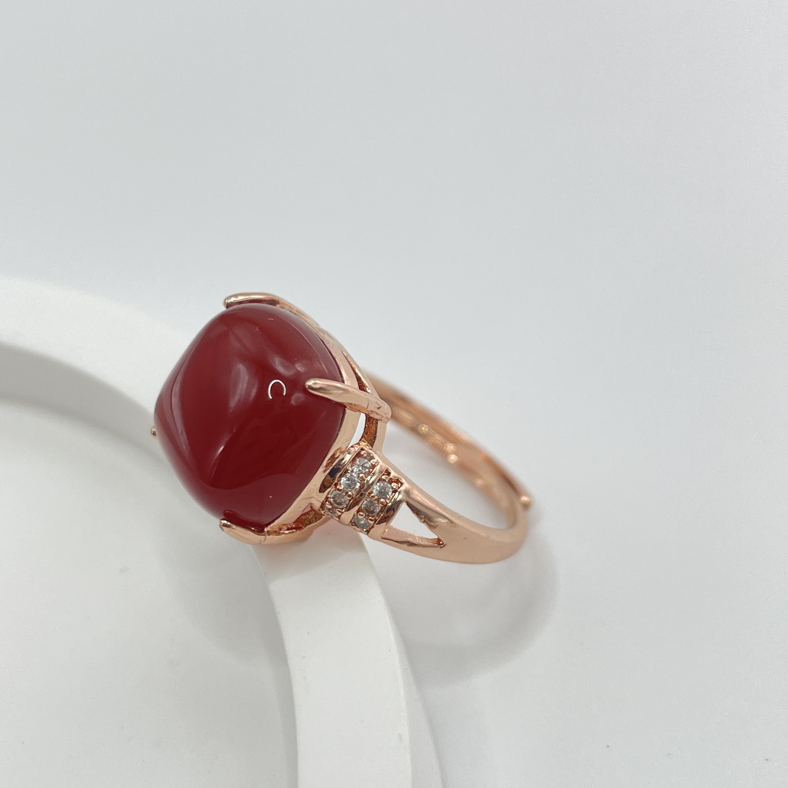 天然玉石红玛瑙高冰豪镶钻方糖戒指多样性发货（拍一发一）M131