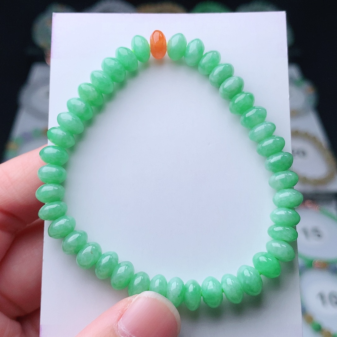 翡翠手串未镶嵌翡翠