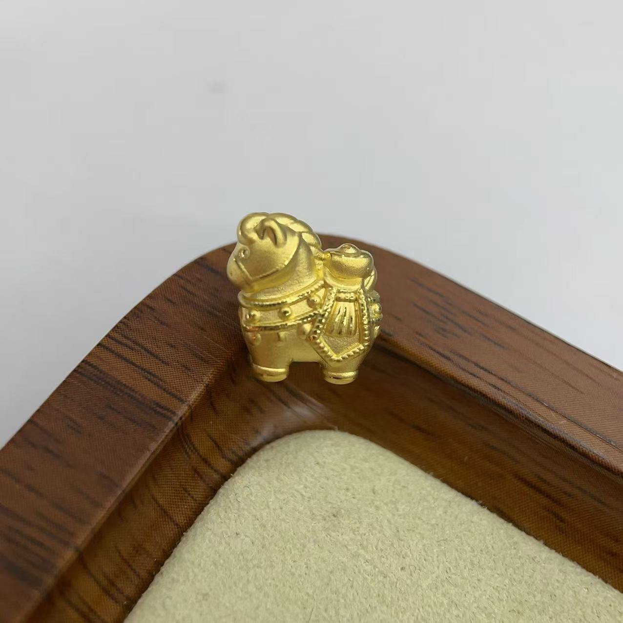 辉通黄金足金999马上有钱Q萌DP2603-01090
