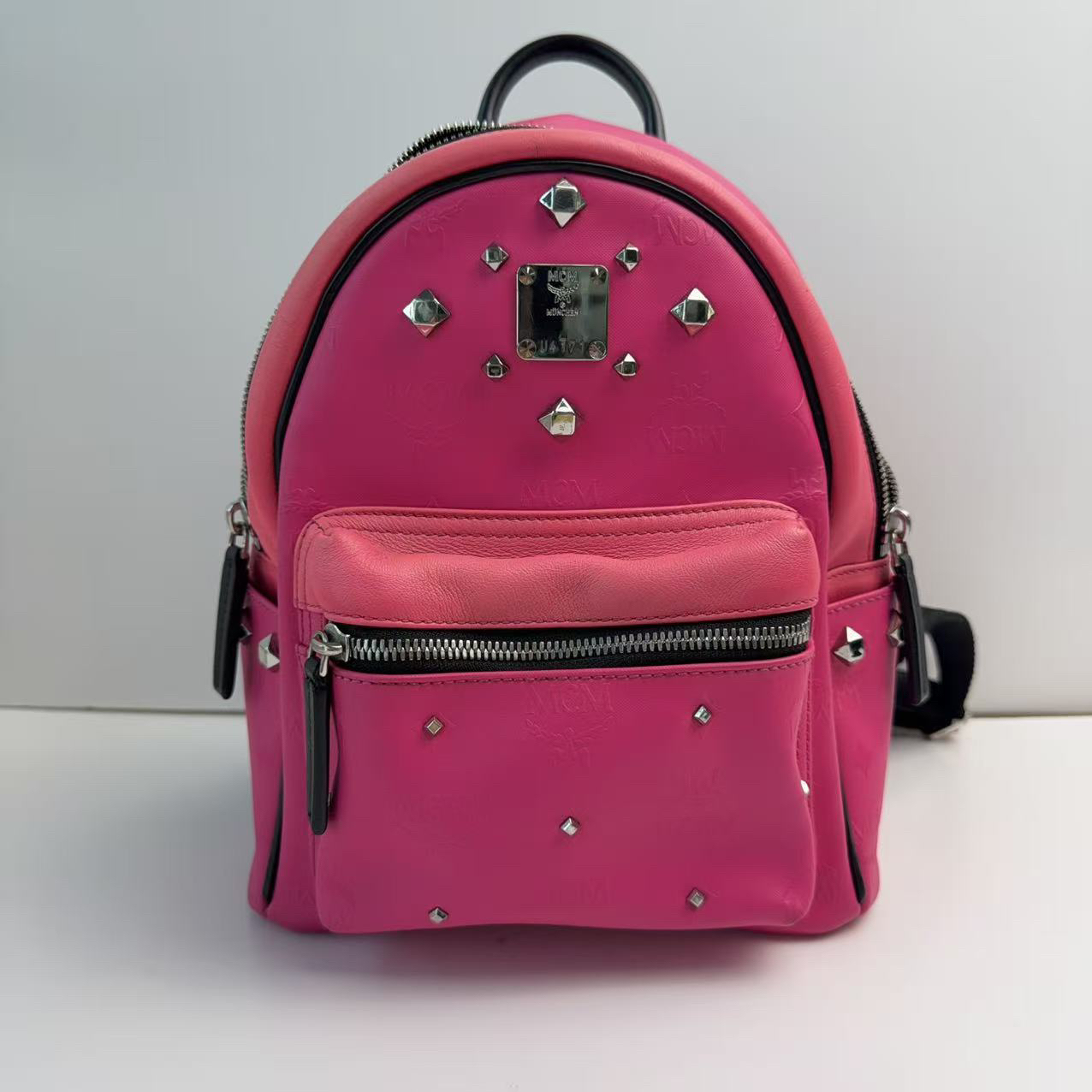 95新 MCM MCM玫粉色双肩包