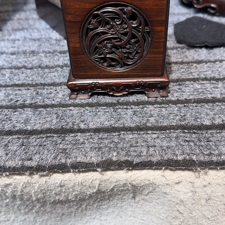 用***5工艺品的销售收入达到