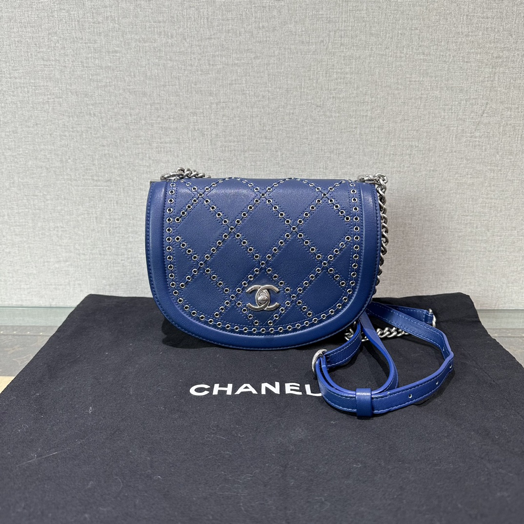 95新 Chanel/香奈儿 蓝银铆钉小号马鞍链条包 41292