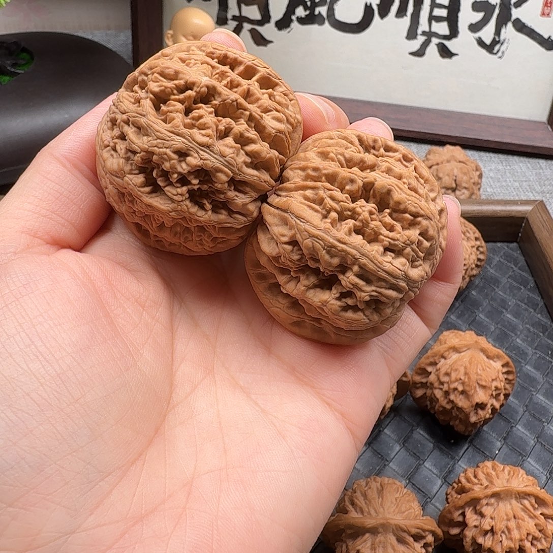 文玩核桃吊坠全品粗筋48