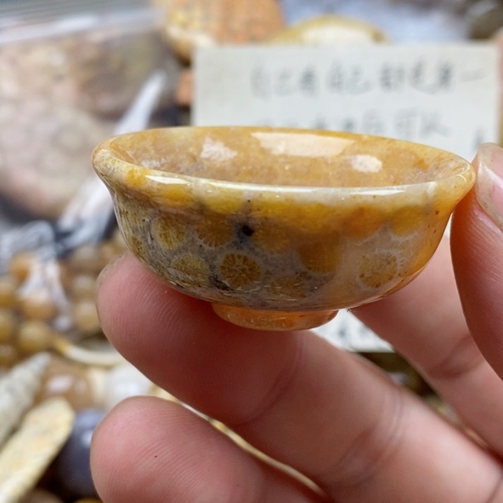 石英质玉未镶嵌颈饰