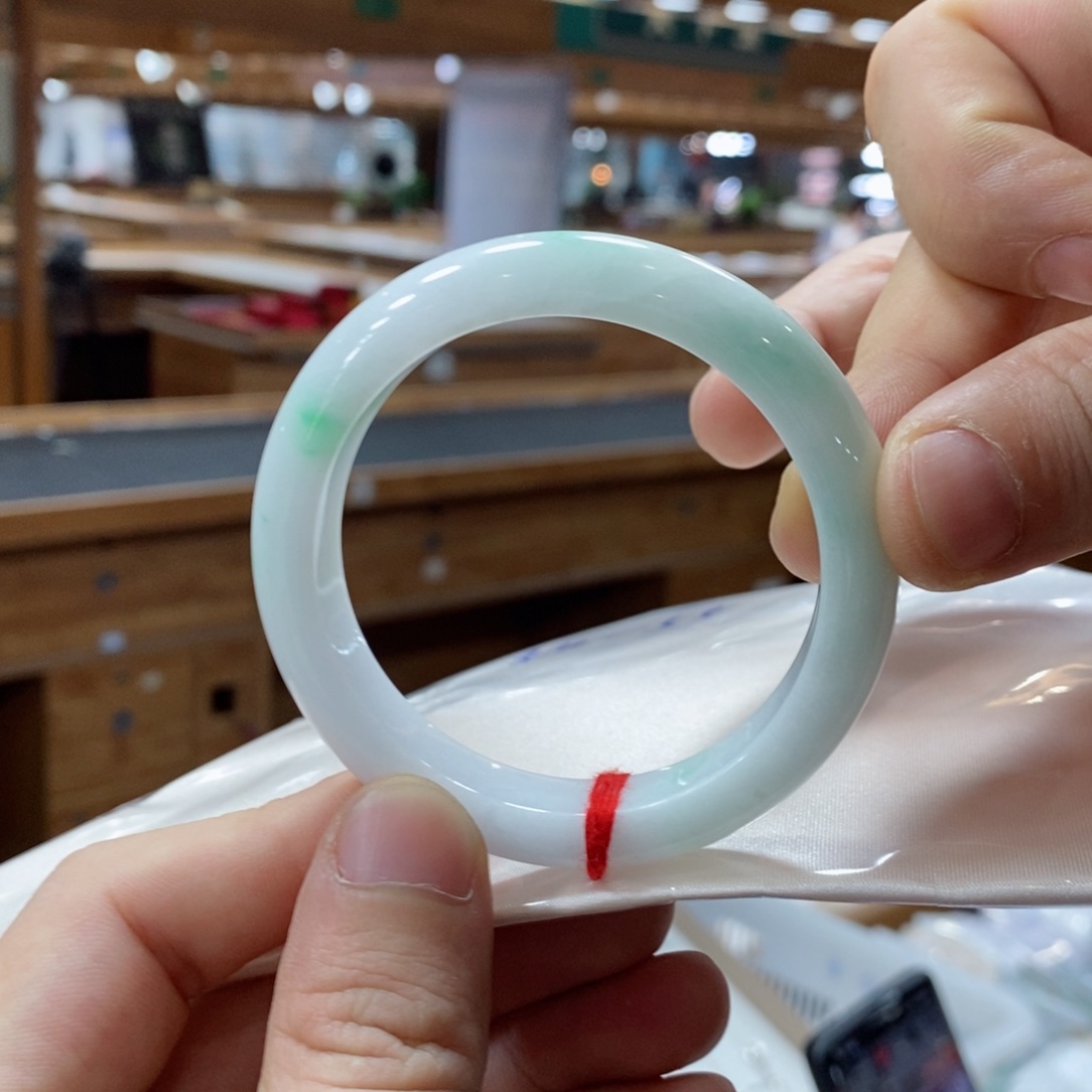 未镶嵌手镯翡翠翡翠