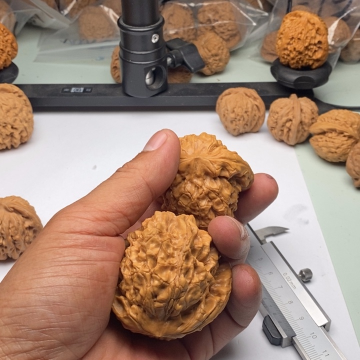 文玩核桃吊坠热****?11111111111111111