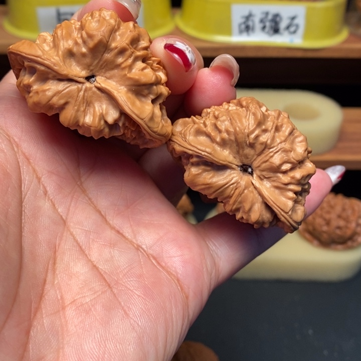 文玩核桃吊坠46全品蛇头