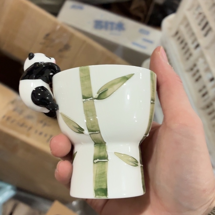 皎***人茶具微暇，介意勿拍