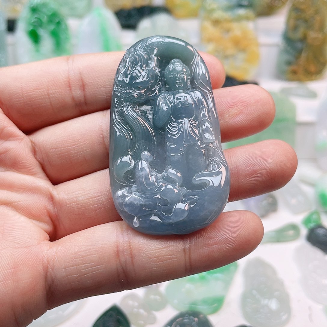 翡翠颈饰未镶嵌御龙阿弥陀佛