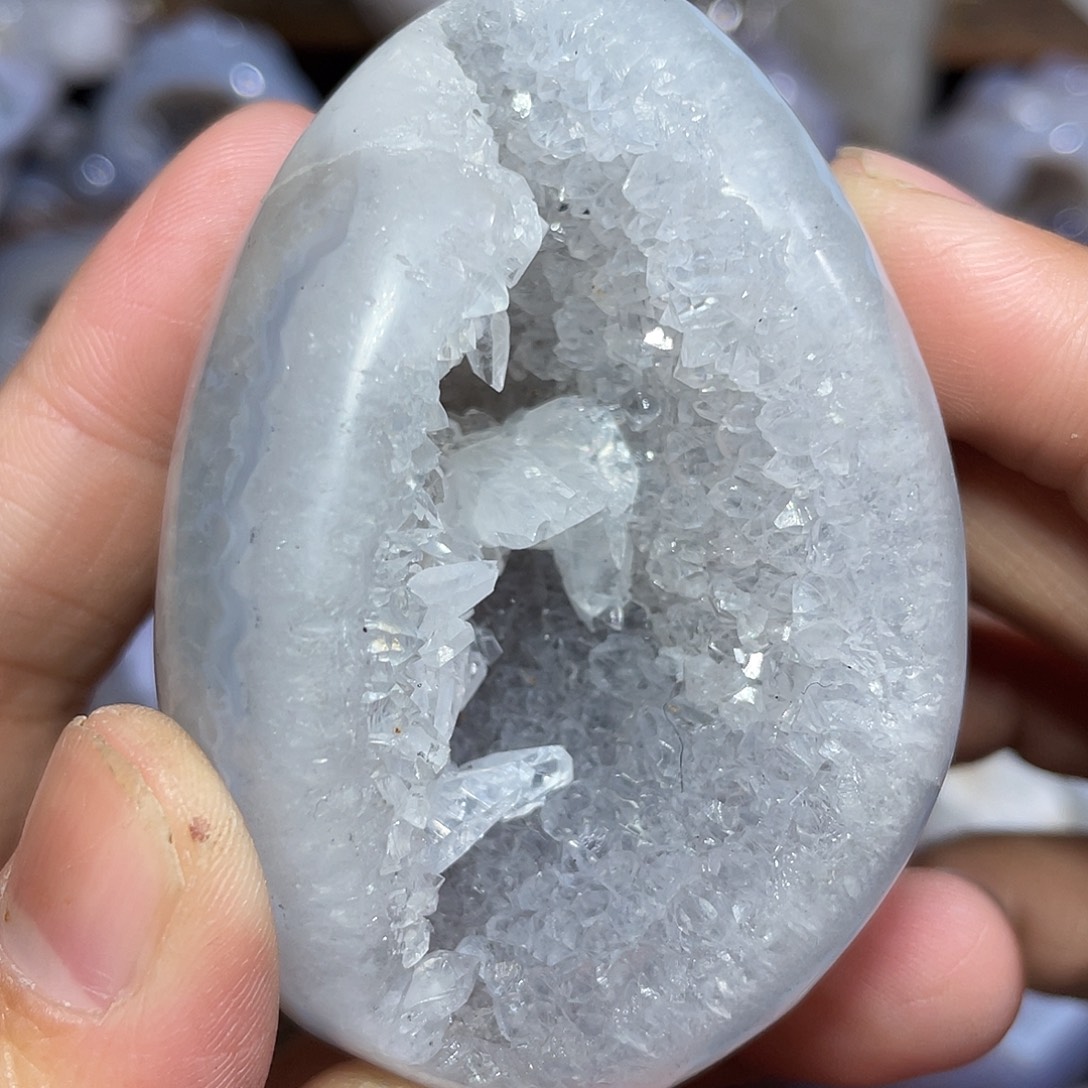 未镶嵌水晶大型摆件（非配饰）