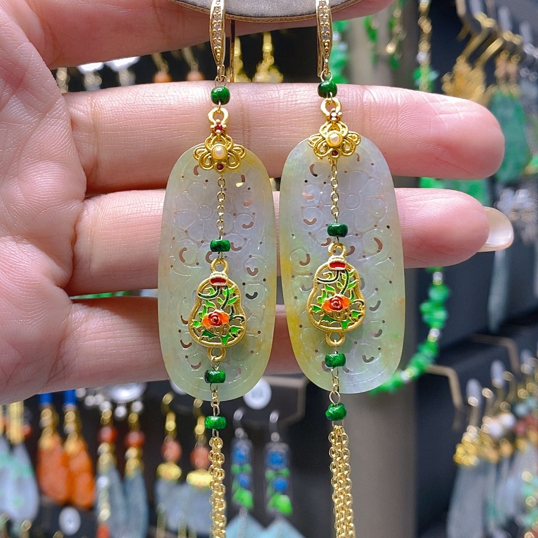 未镶嵌翡翠耳饰翡翠