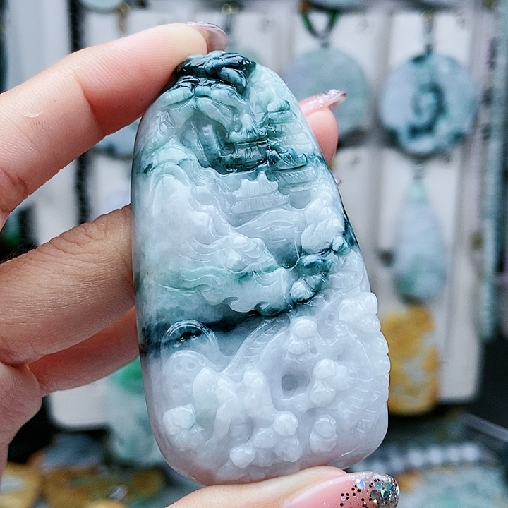 翡翠未镶嵌颈饰翡翠