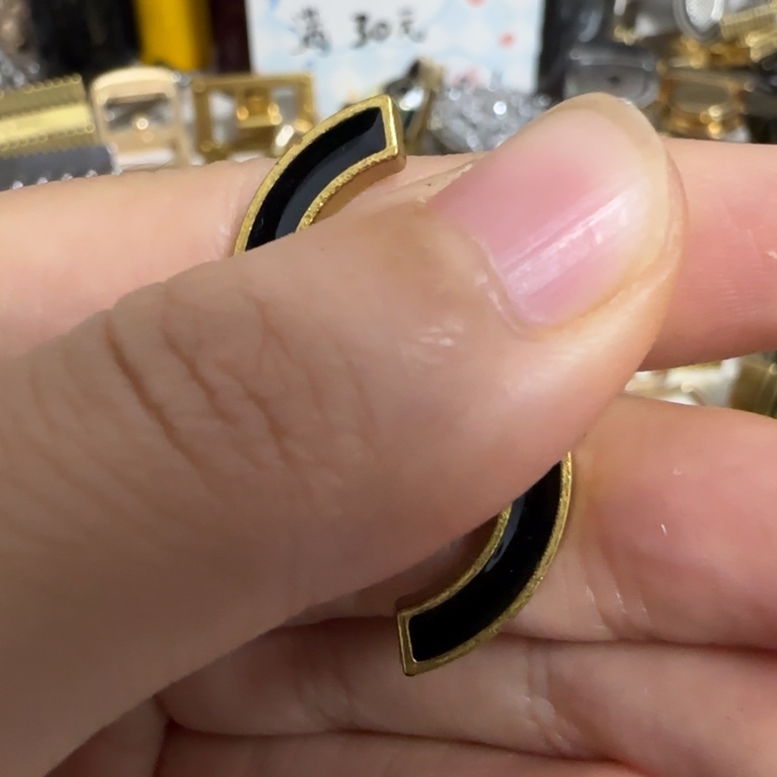 小香螺丝标10元6个.