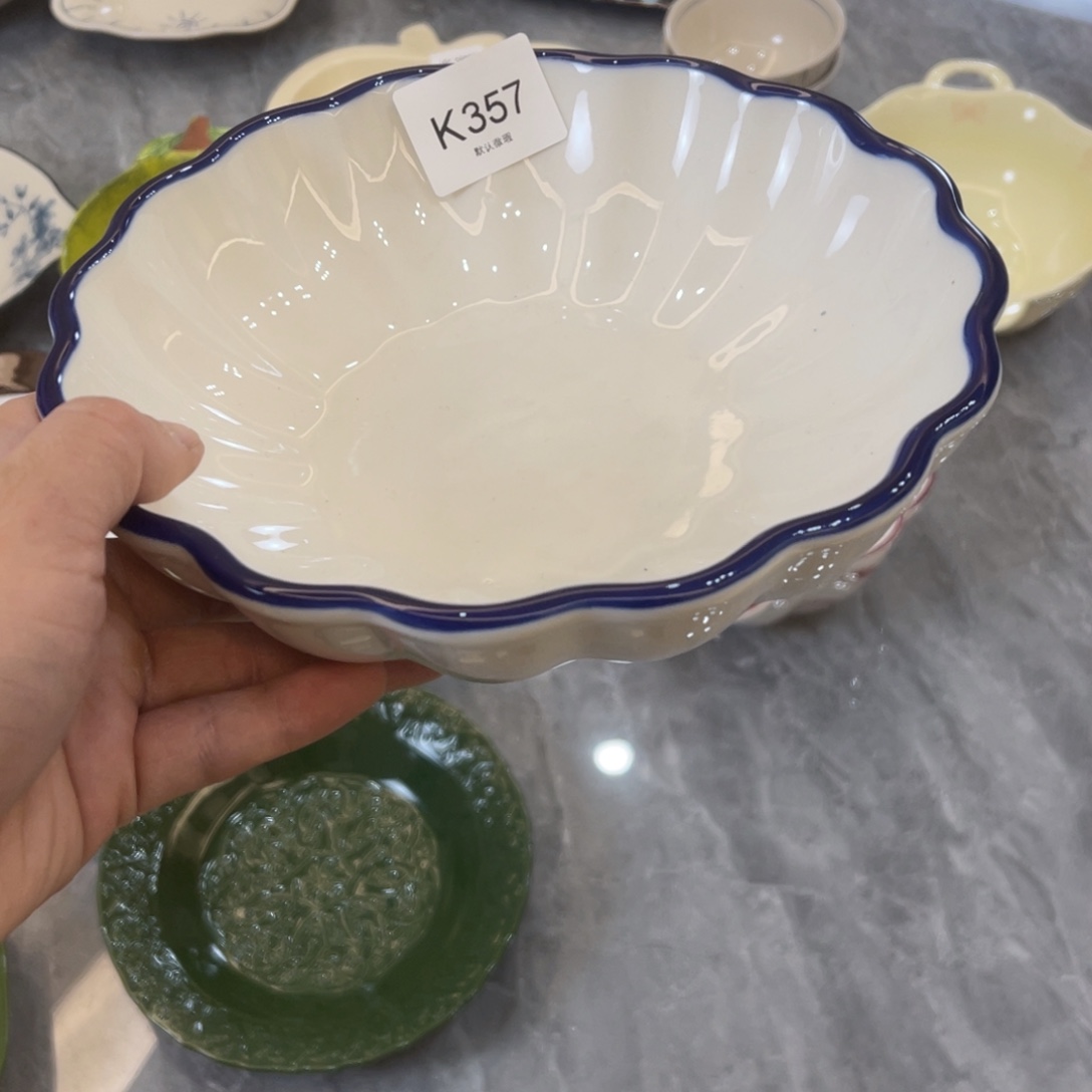 陶瓷微瑕餐具介意勿拍，满18飞！