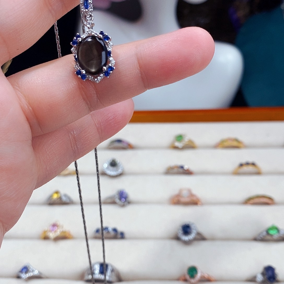 蓝宝石颈饰银S925镶嵌