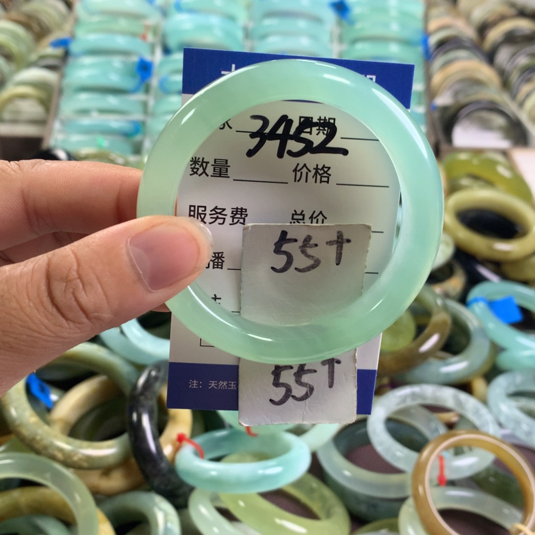 蛇纹石玉未镶嵌手镯3452