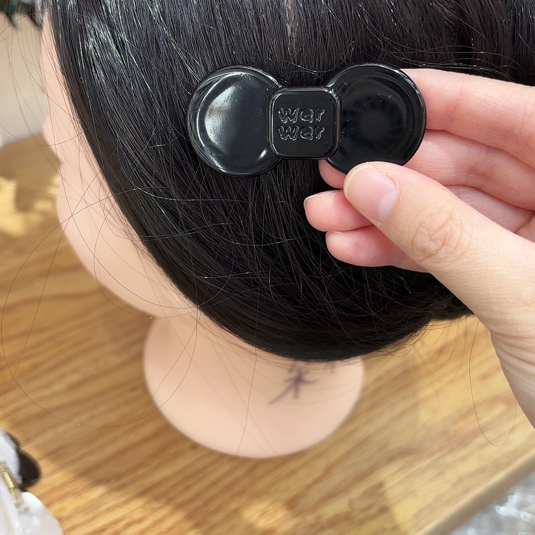 皮质铁合金中号黑色蝴蝶结