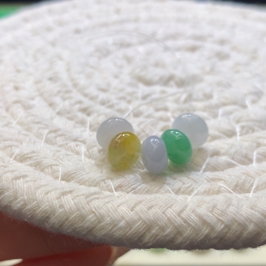 翡翠未镶嵌颈饰福利一组