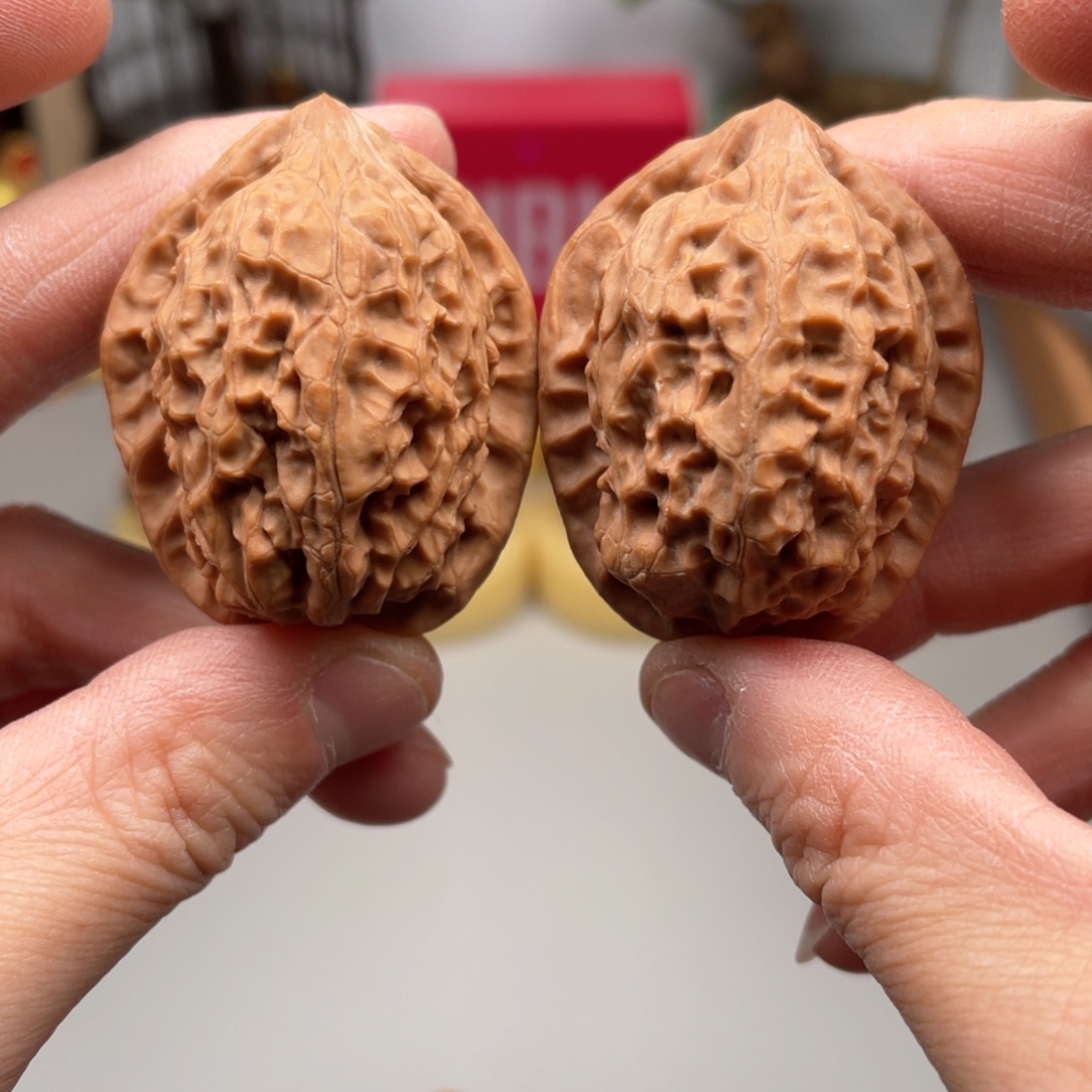 文玩核桃吊坠原树火焰鸡心