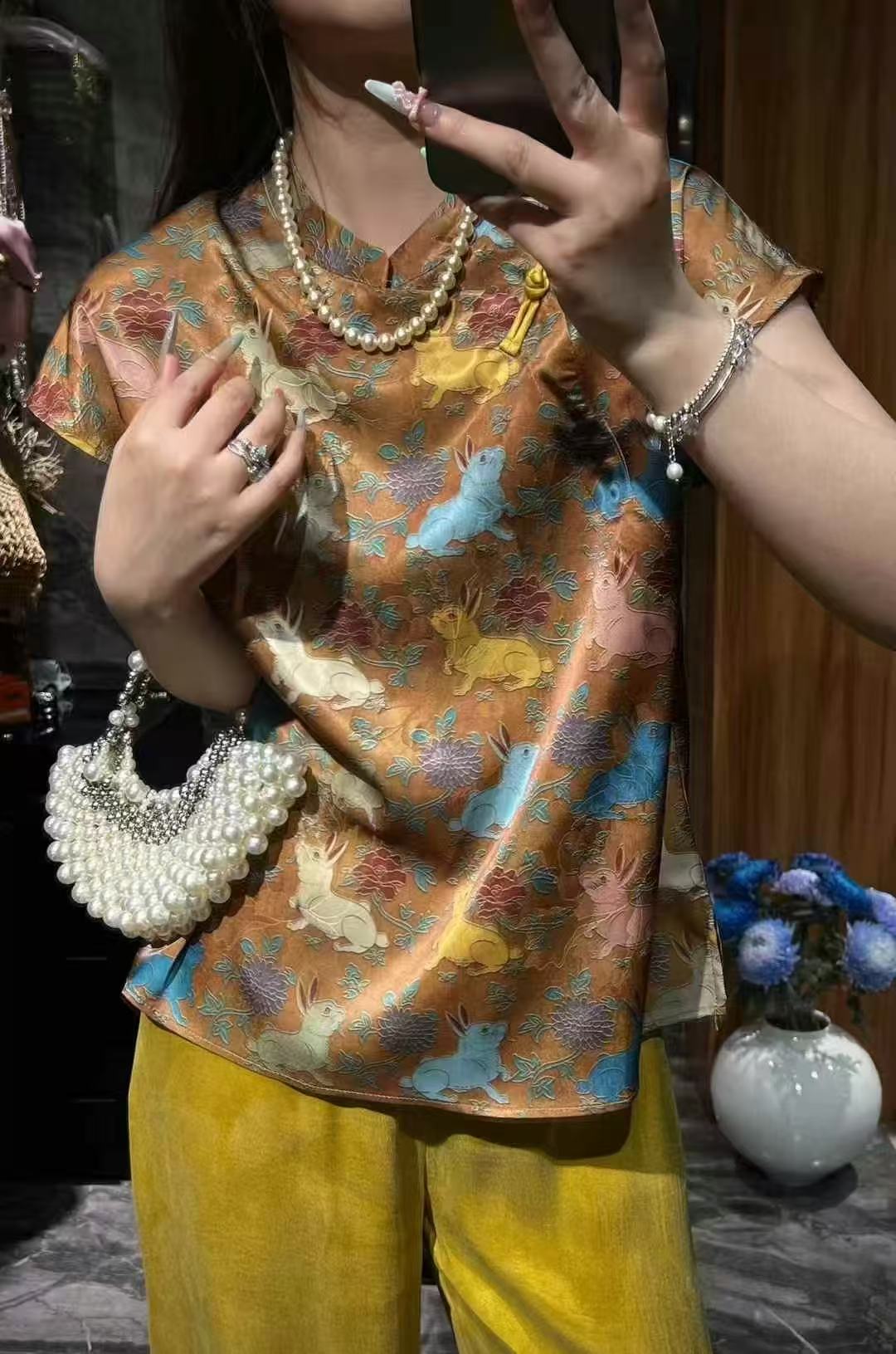 2025盘扣立领玉兔图案国风飞飞袖短上衣2340