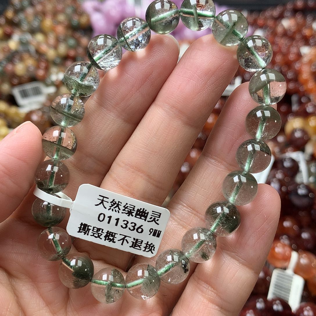 未镶嵌水晶手链，，，