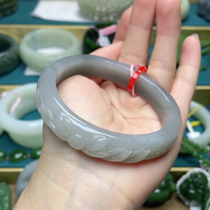 和田玉手镯59+圈口 编号108贵妃镯未镶嵌