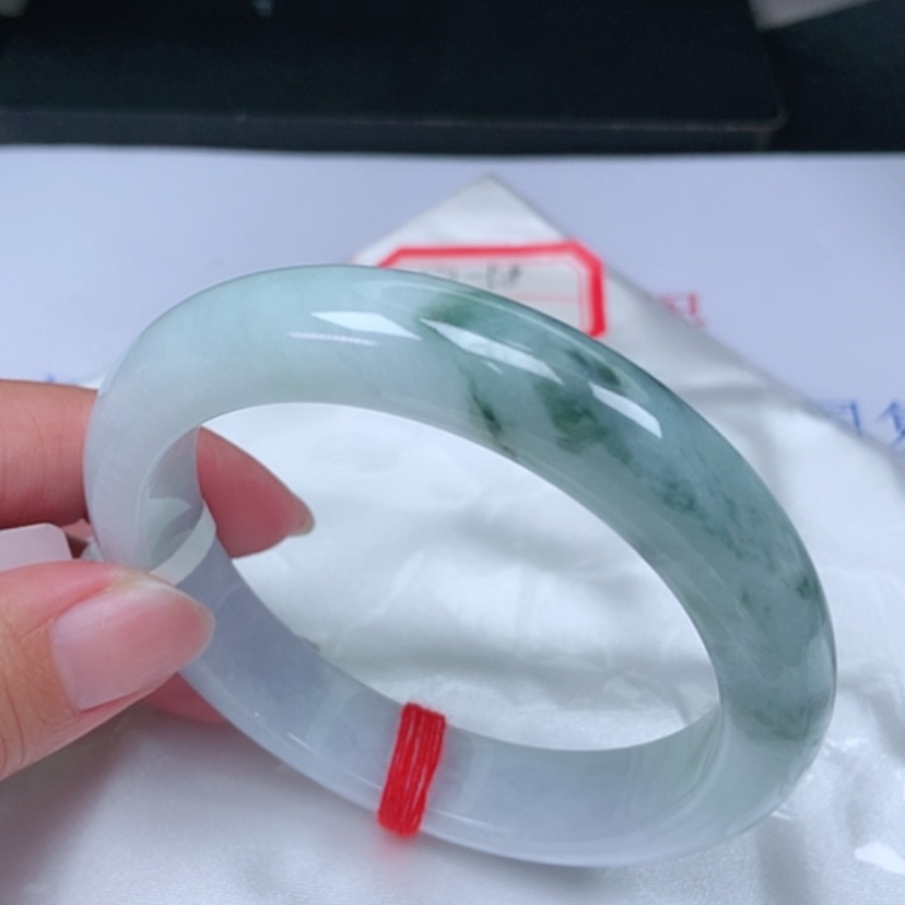 【闪购商品】翡翠手镯未镶嵌，