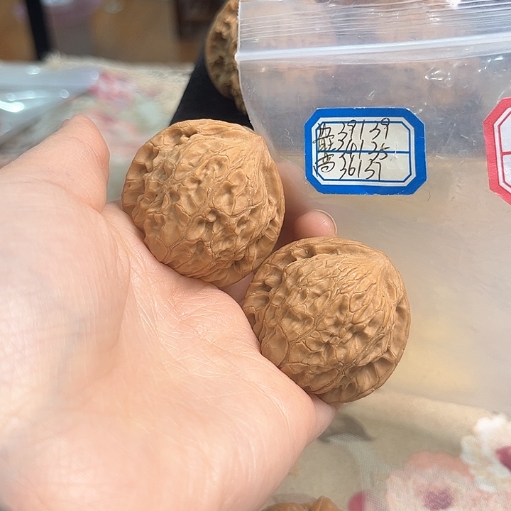 文玩核桃把件非嫁接将军帽