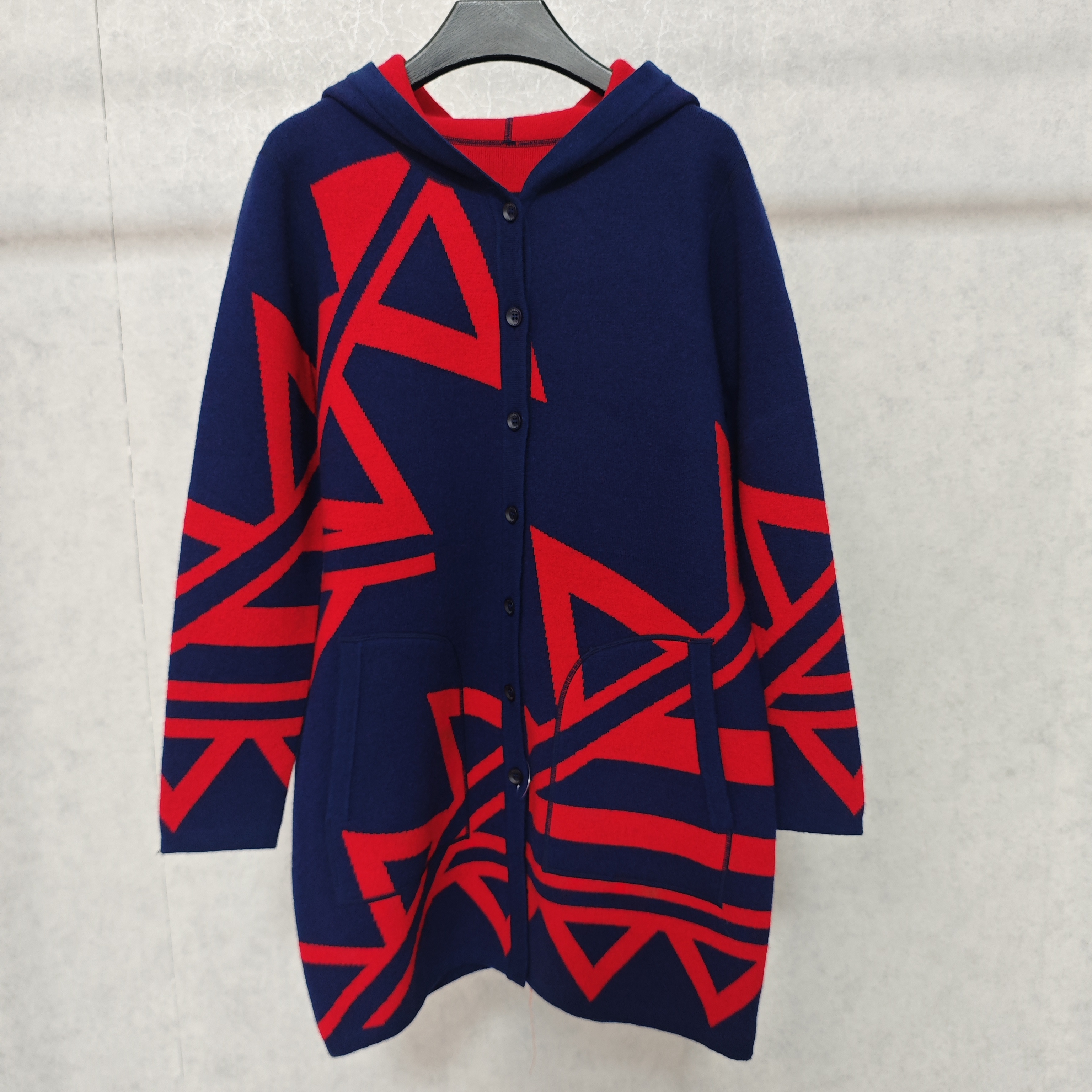   S598-1 女装秋冬拼色连帽针织衫藏青色