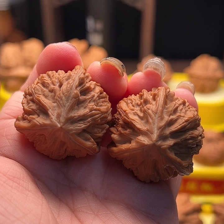 文玩核桃吊坠御龙粗筋三棱 小手捻 全品