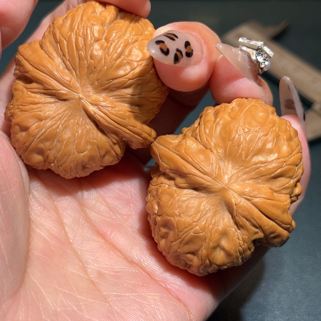 文玩核桃吊坠元宝44