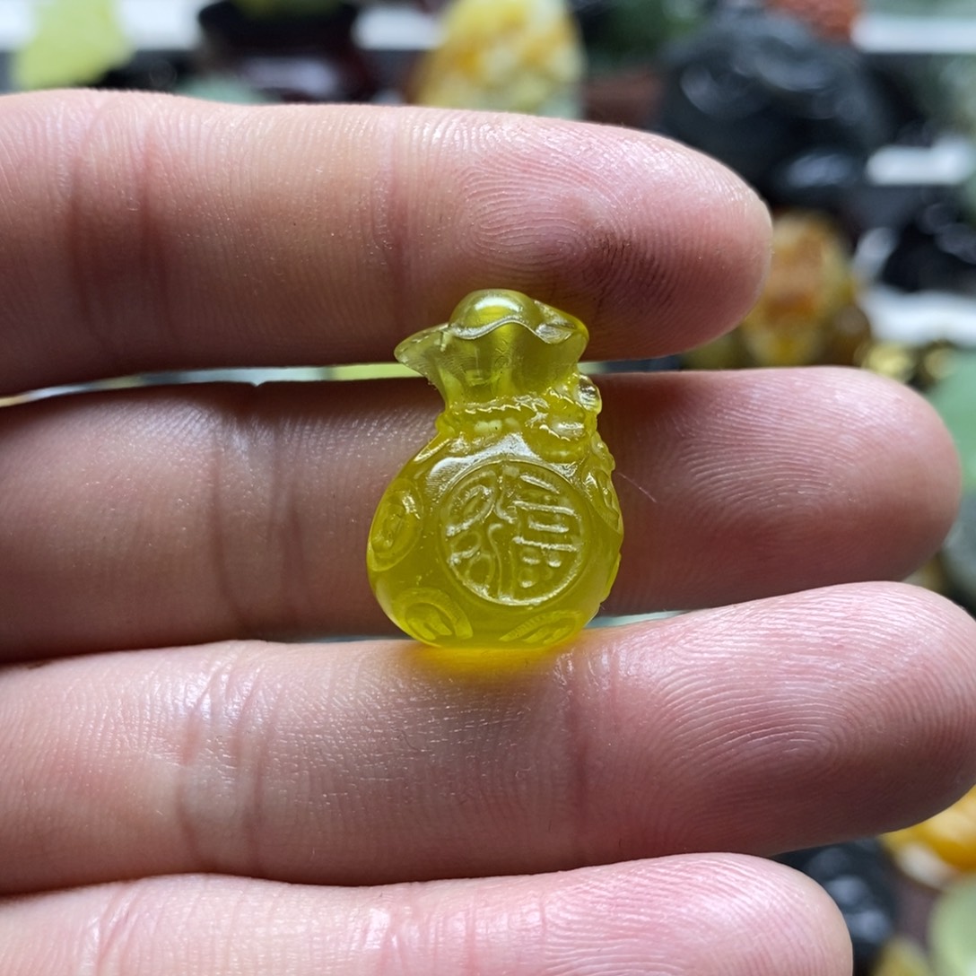 岫玉福袋吊坠未镶嵌