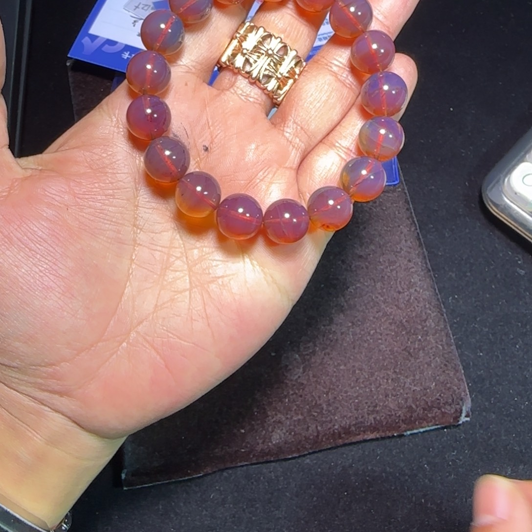 琥珀未镶嵌裸石琥珀