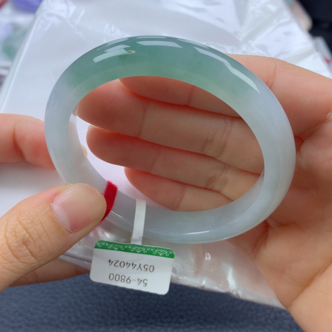 翡翠手镯未镶嵌54.4正