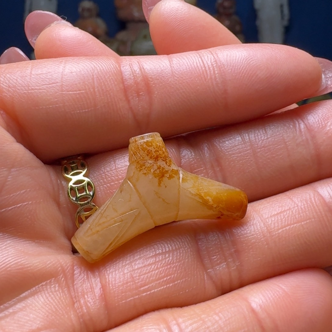 和田玉（糖玉）颈饰未镶嵌