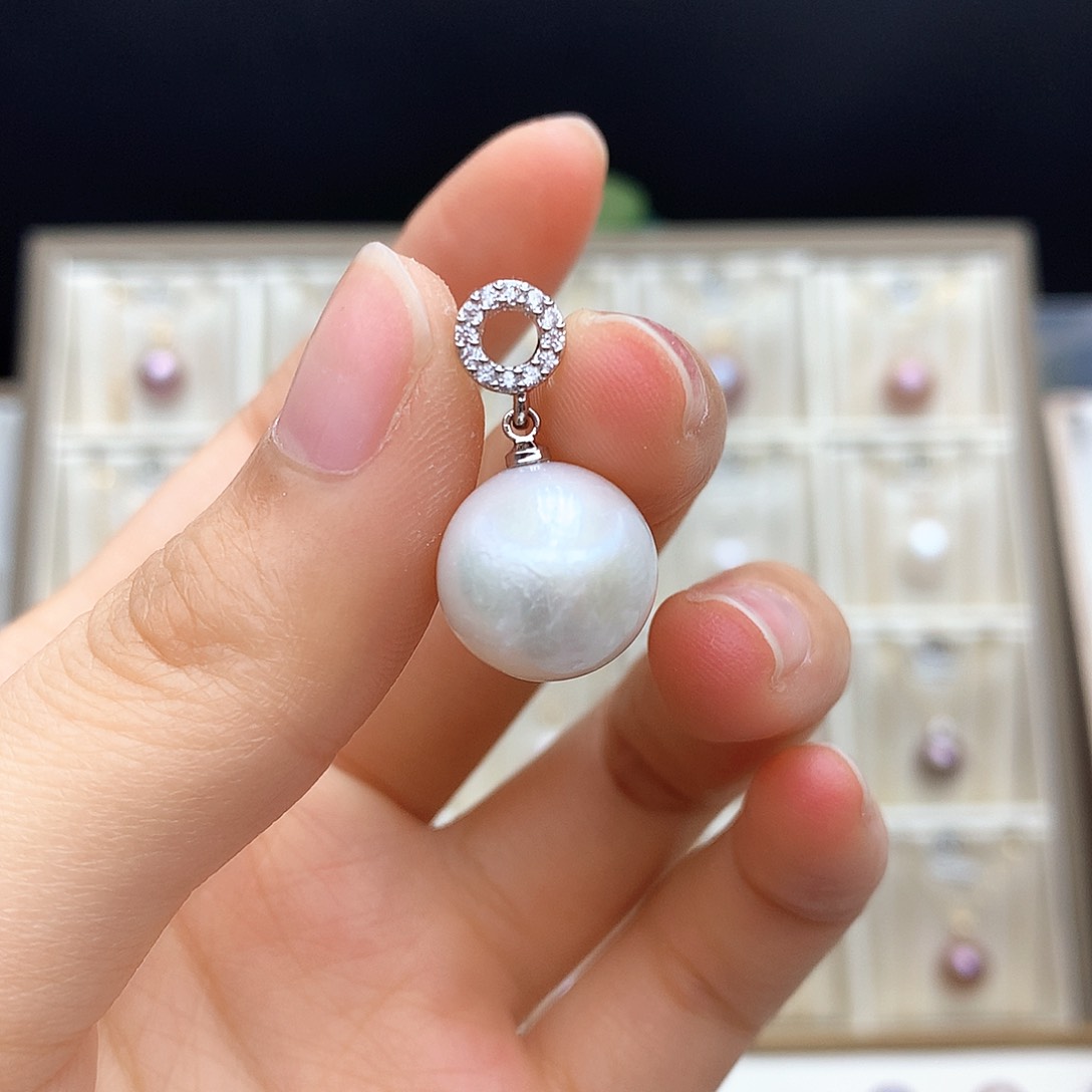 淡水珍珠颈饰合金