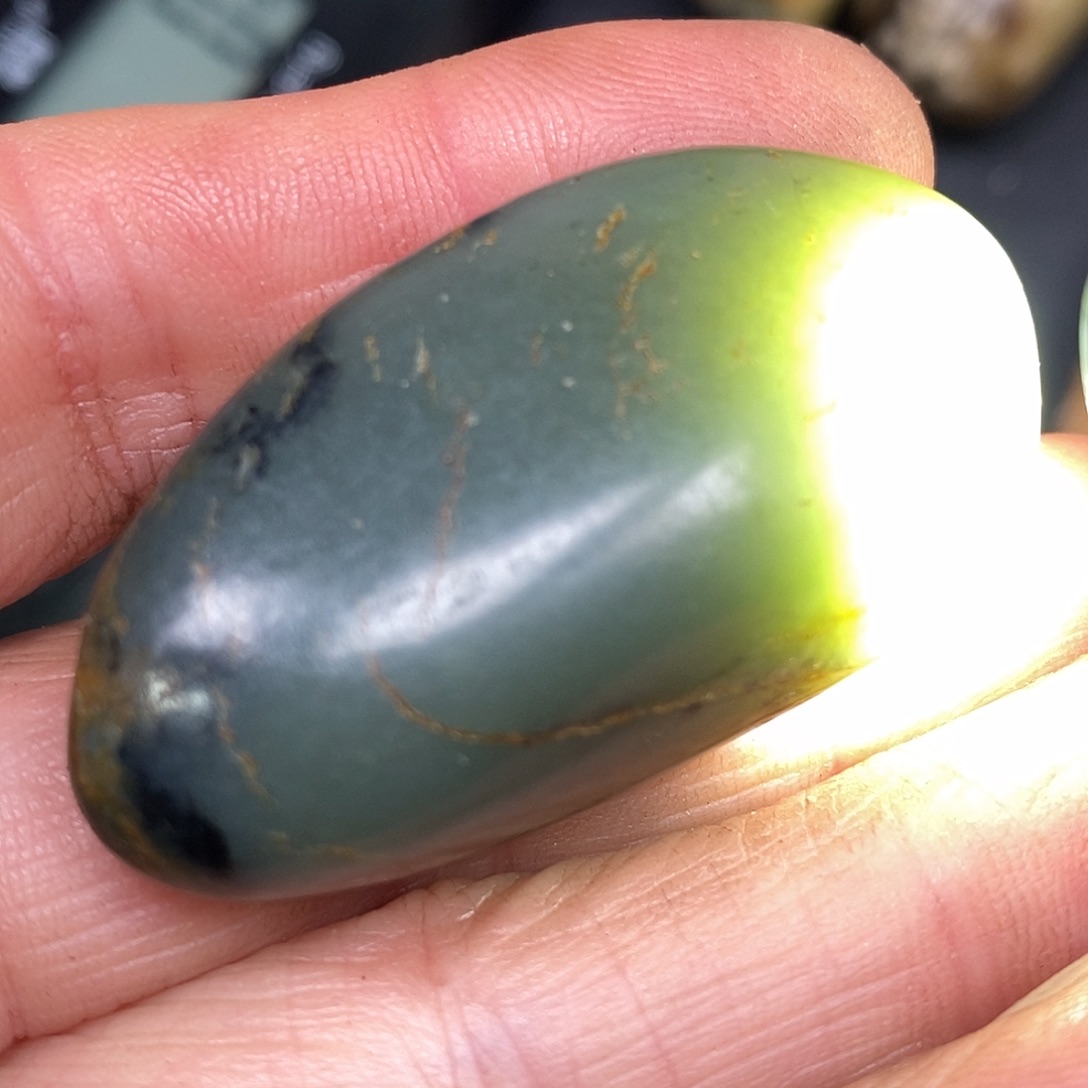 和田玉未镶嵌珠宝奇石