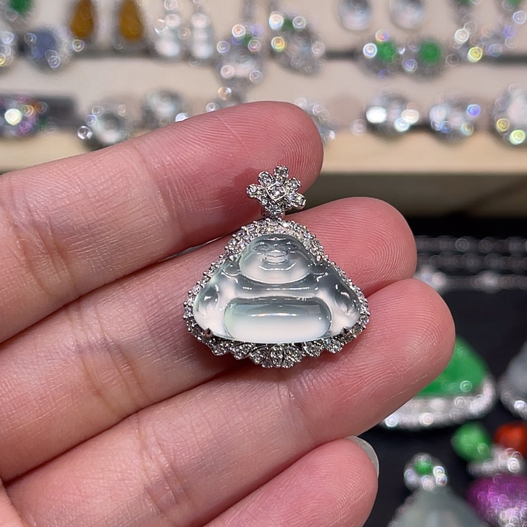 翡翠18K金镶嵌颈饰佛公