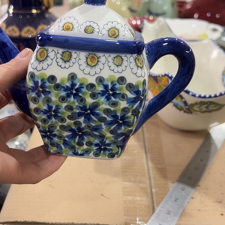 瓷片瑕。。。。。。。。。。。。。。