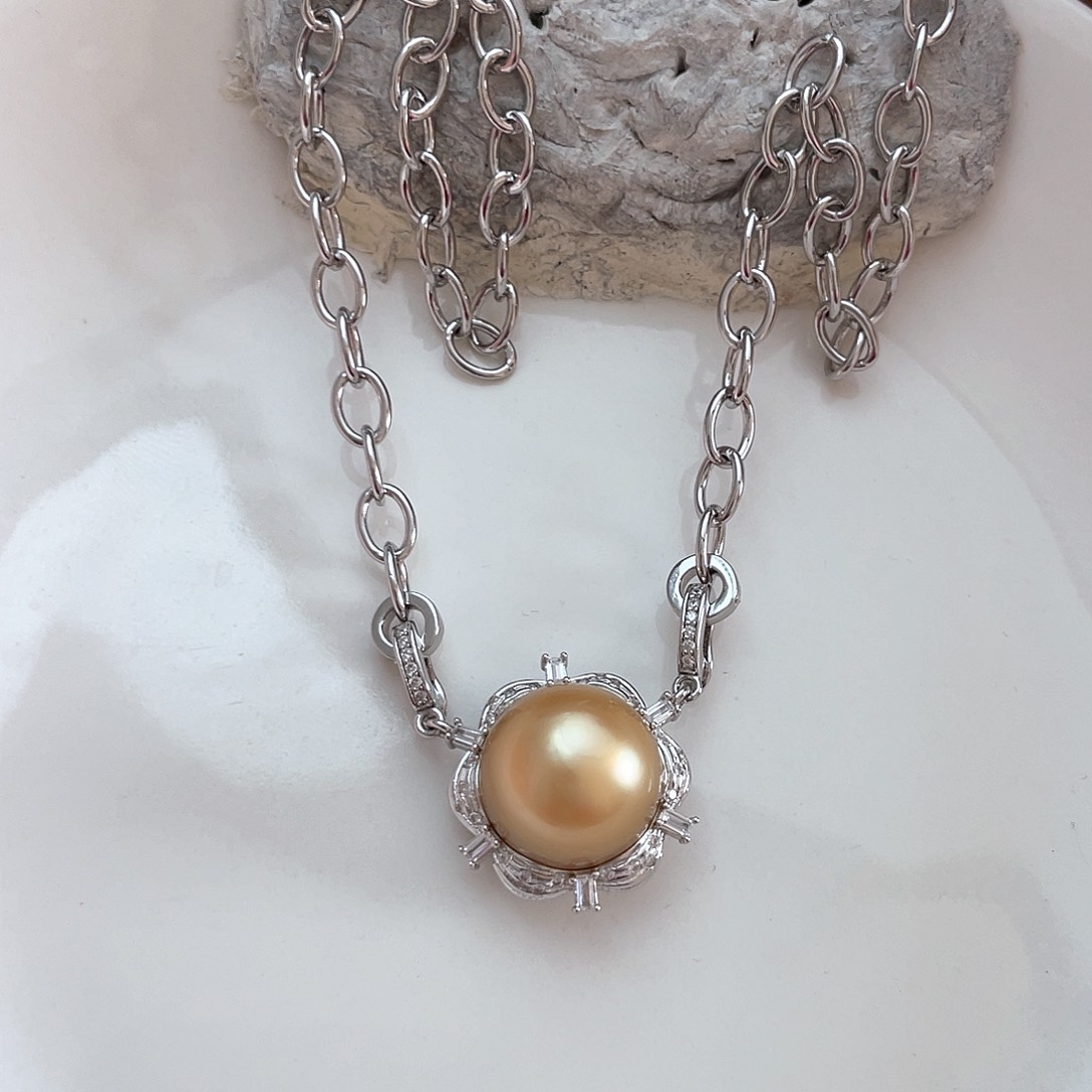 银S925镶嵌海水珍珠颈饰芷****y