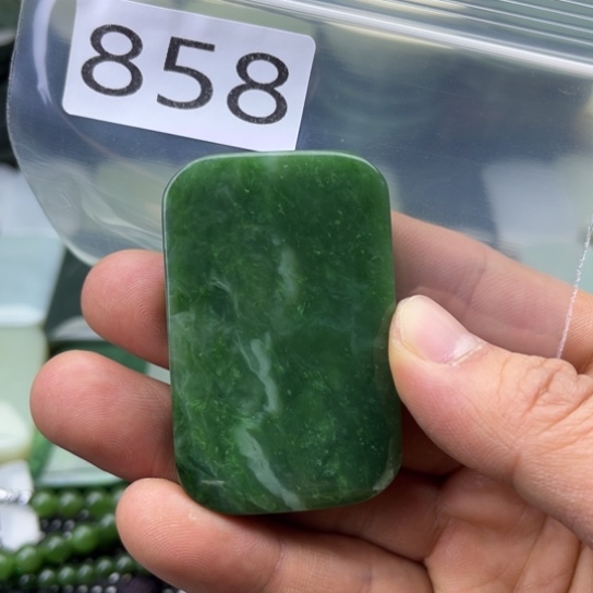 和田玉未镶嵌珠宝半成品