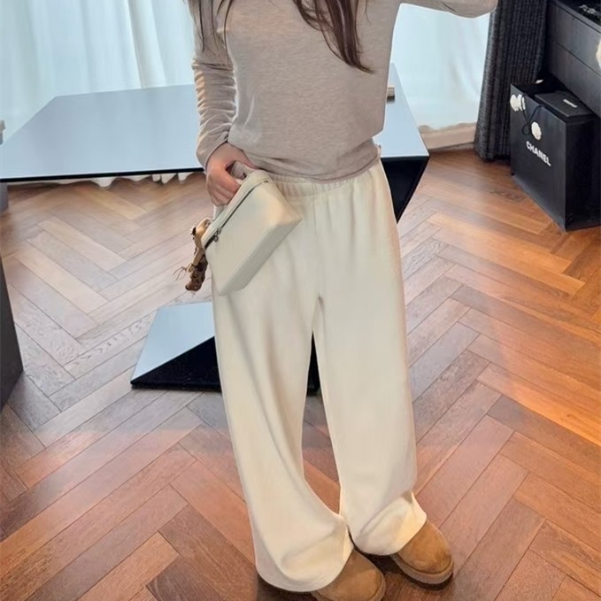 柔软亲肤奶牛绒 暖暖卫裤 版型不拖沓 加绒加厚卫裤直筒裤阔腿版